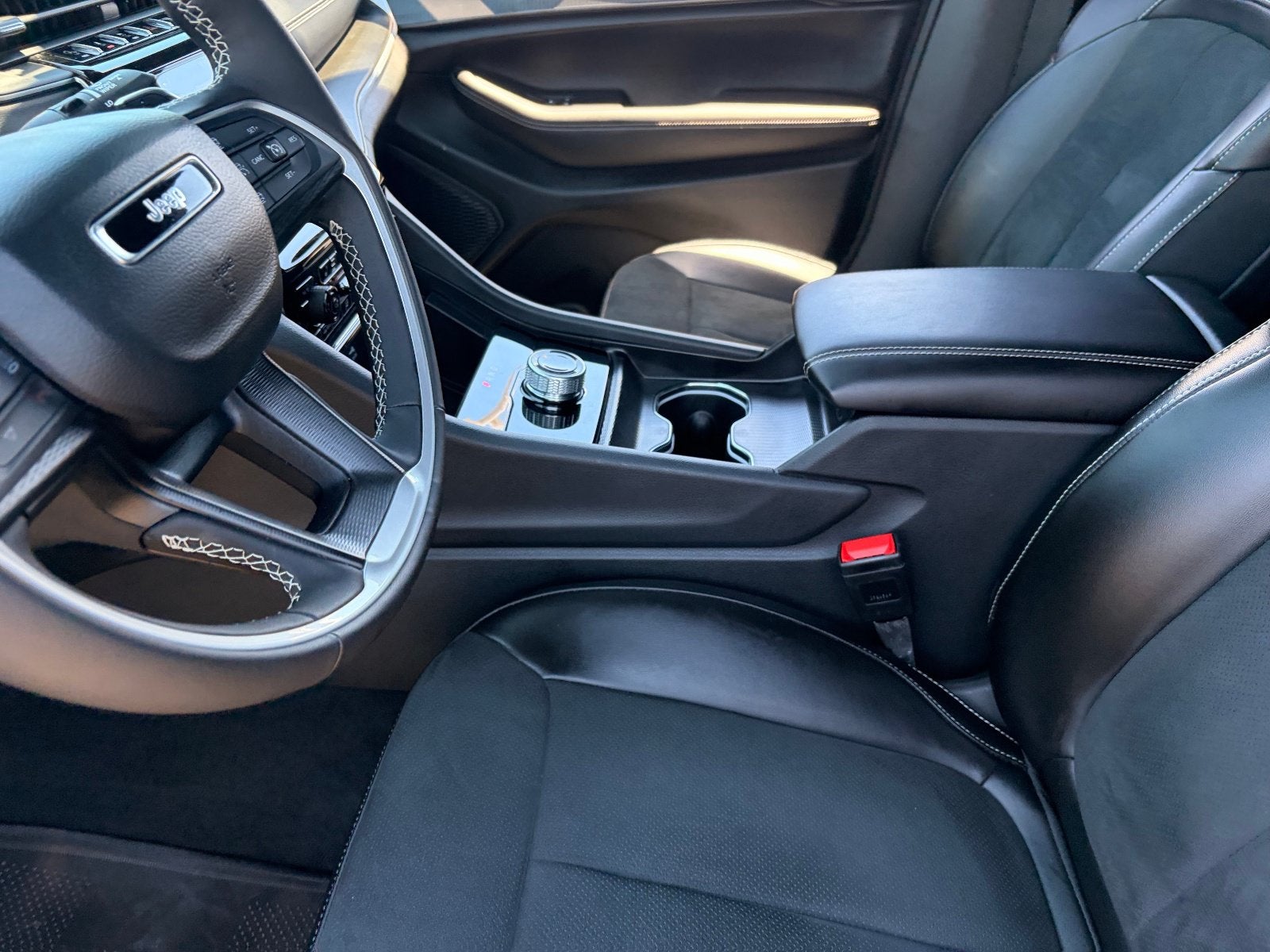 2025 Jeep Grand Cherokee Altitude X 4x2