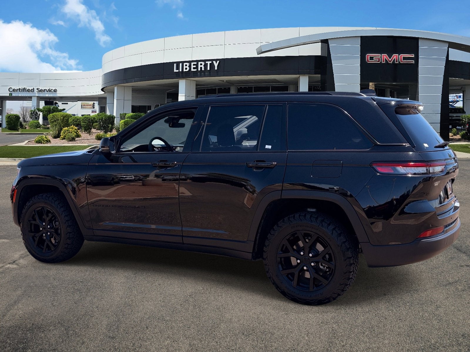 2025 Jeep Grand Cherokee Altitude X 4x2