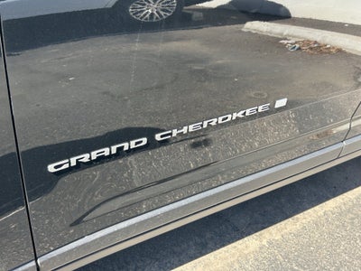 2025 Jeep Grand Cherokee L Laredo 4x2