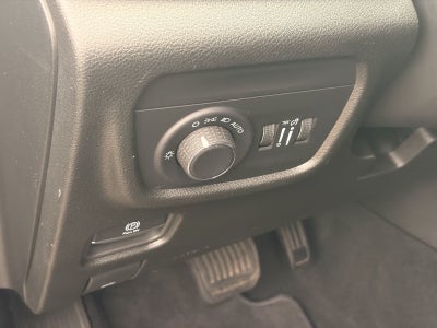 2025 Jeep Grand Cherokee L Laredo 4x2