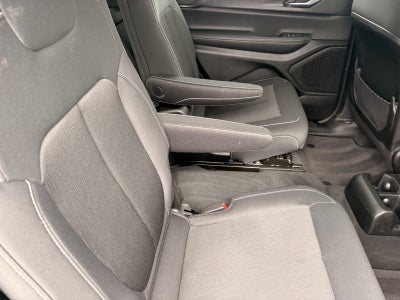 2025 Jeep Grand Cherokee L Laredo 4x2