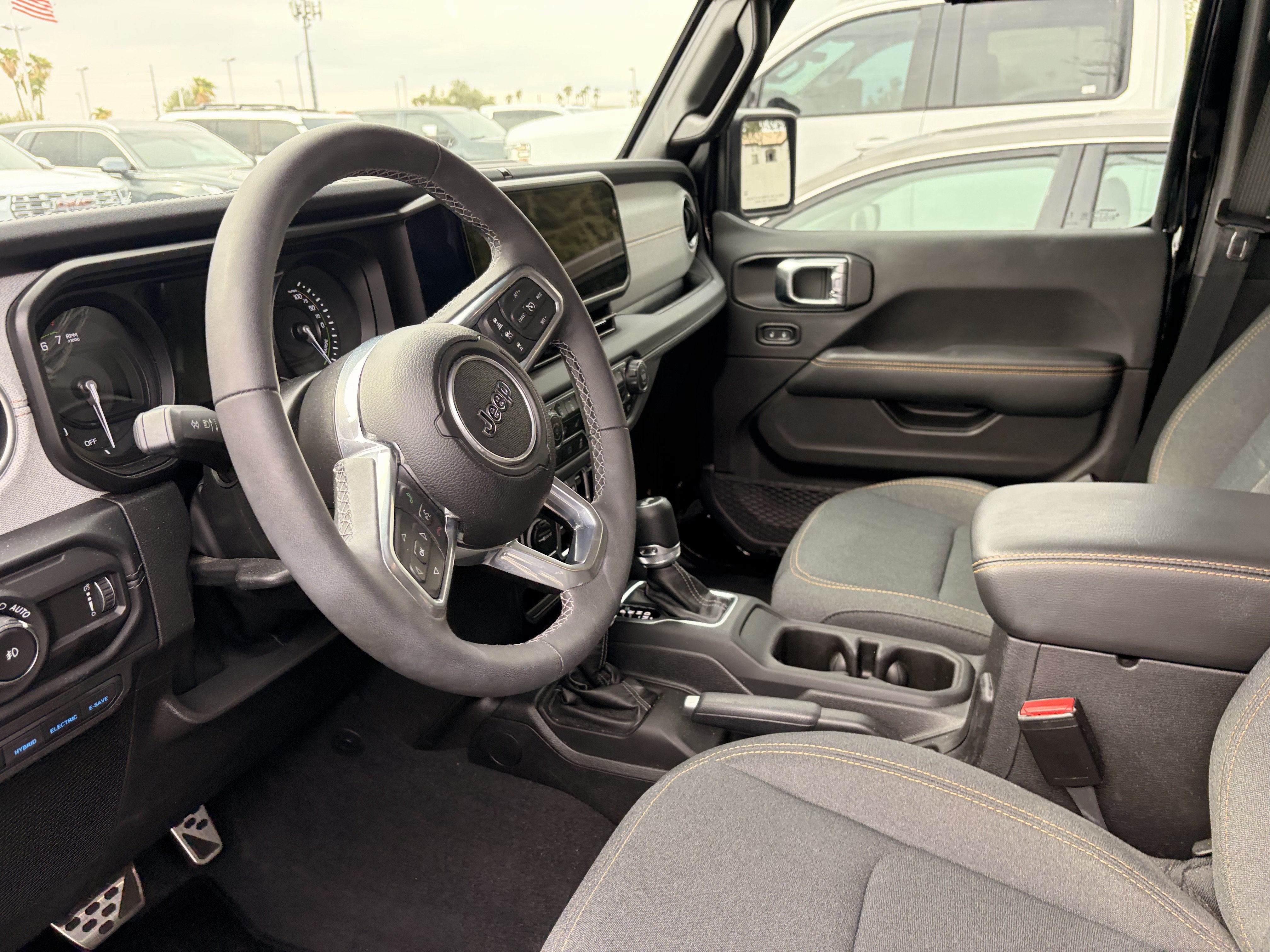 2025 Jeep Wrangler 4xe Sahara 4xe
