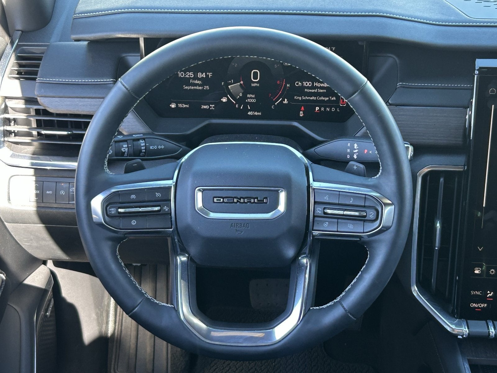 2025 GMC Acadia Denali