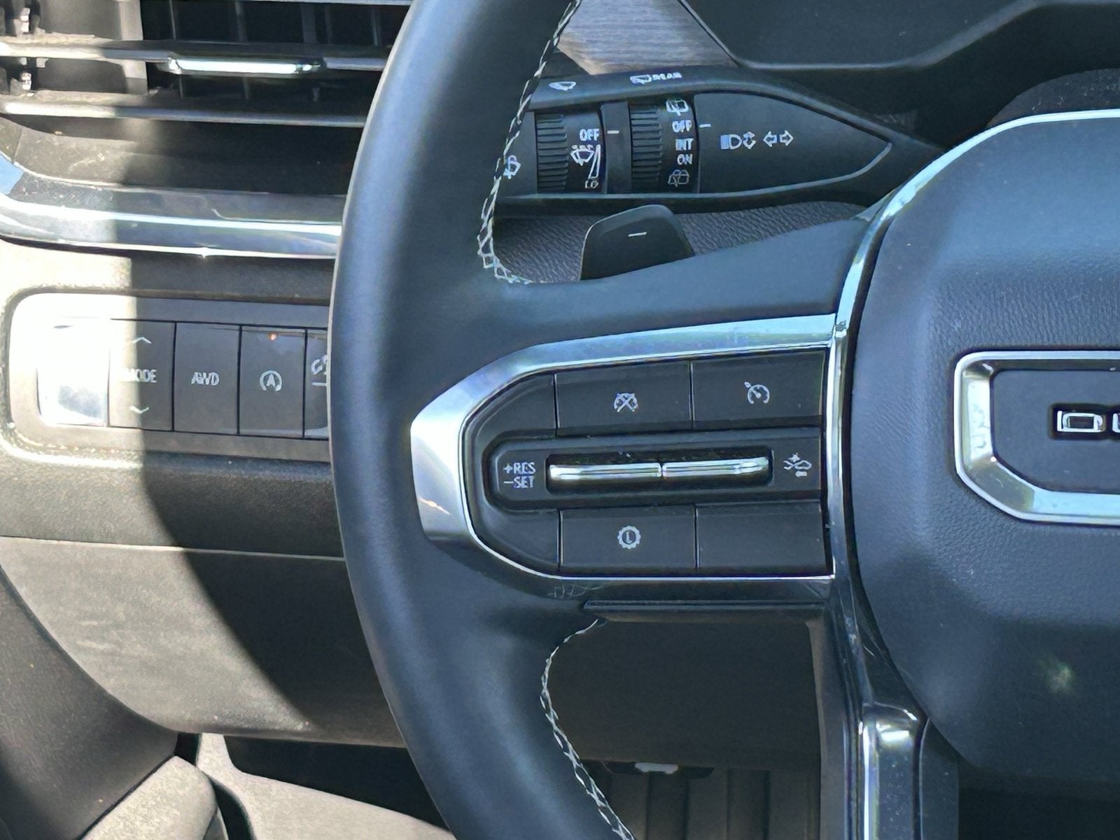 2025 GMC Acadia Denali