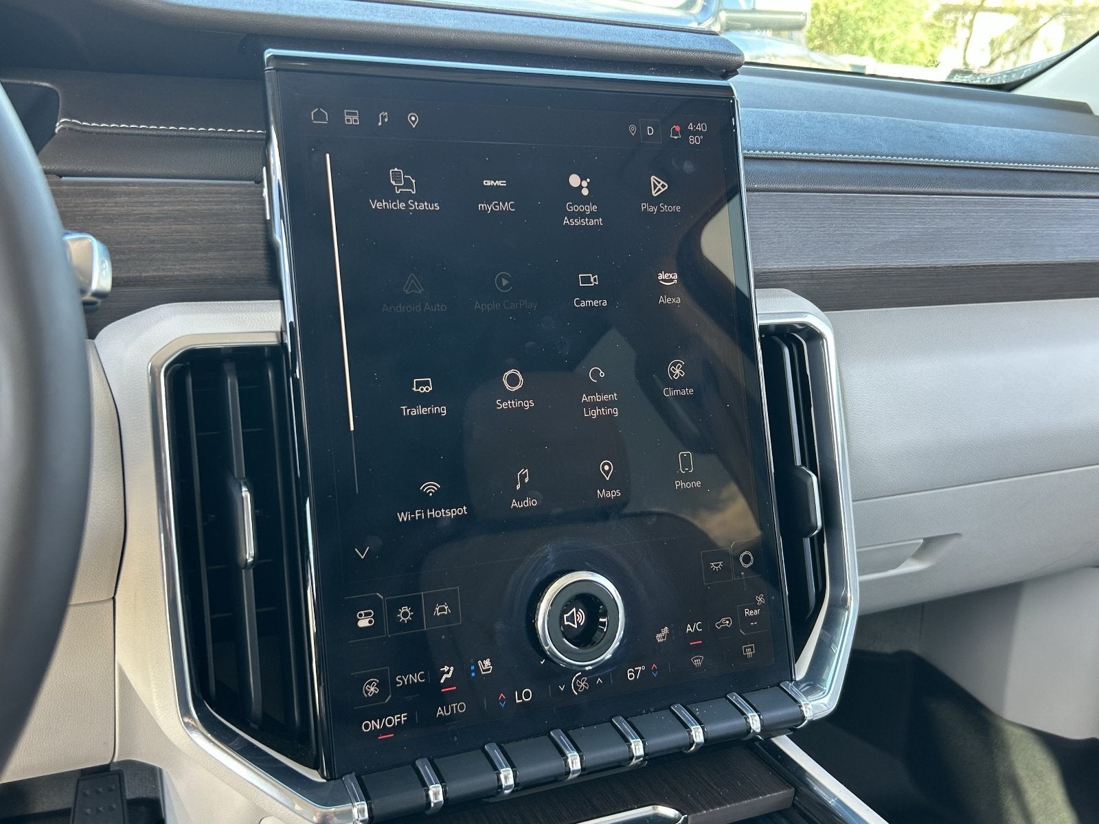 2025 GMC Acadia Denali