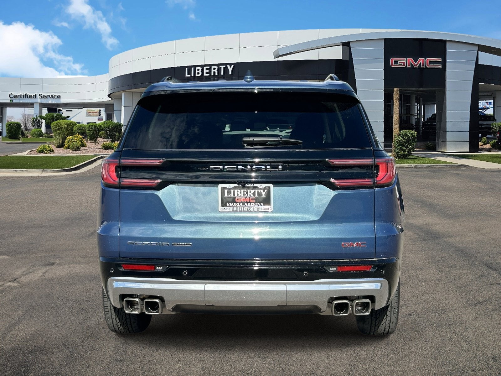 2025 GMC Acadia Denali