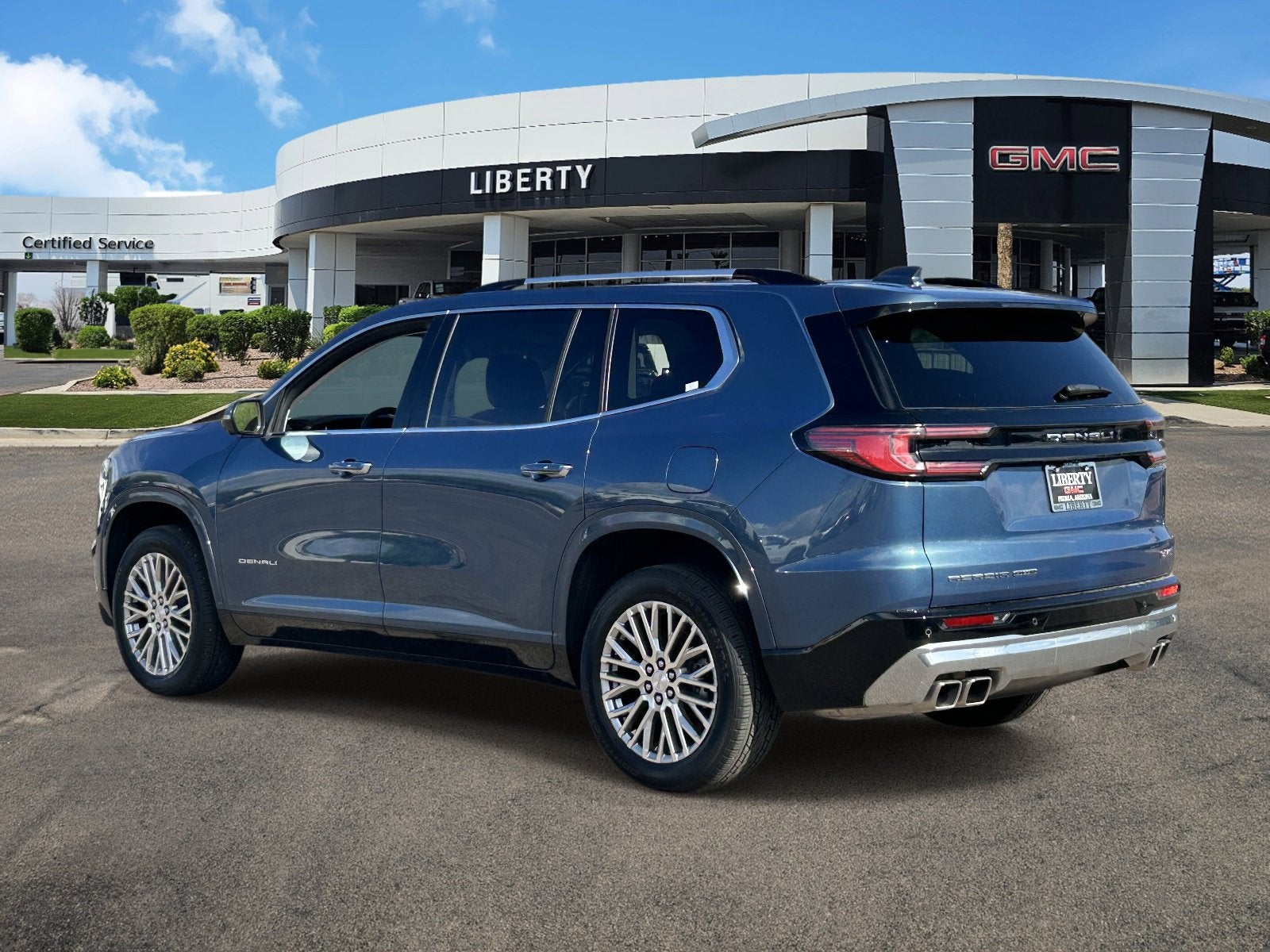 2025 GMC Acadia Denali