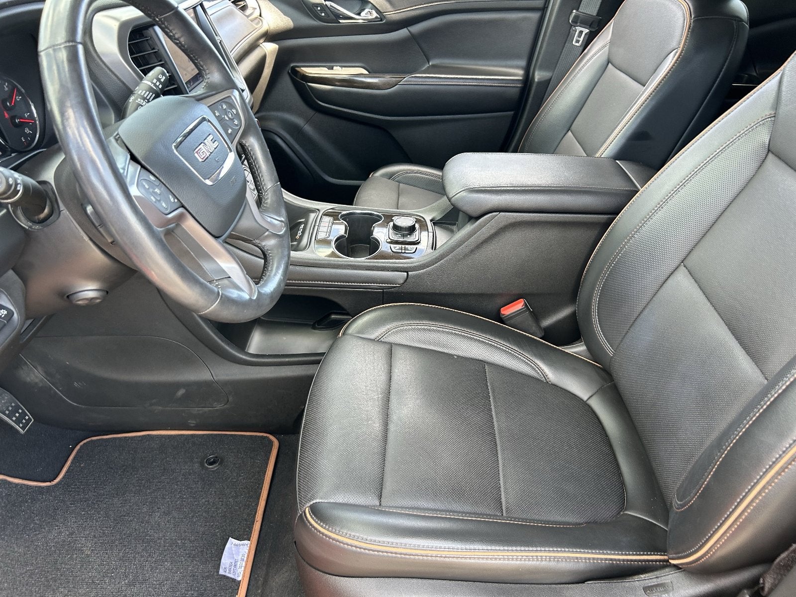 2022 GMC Acadia AT4