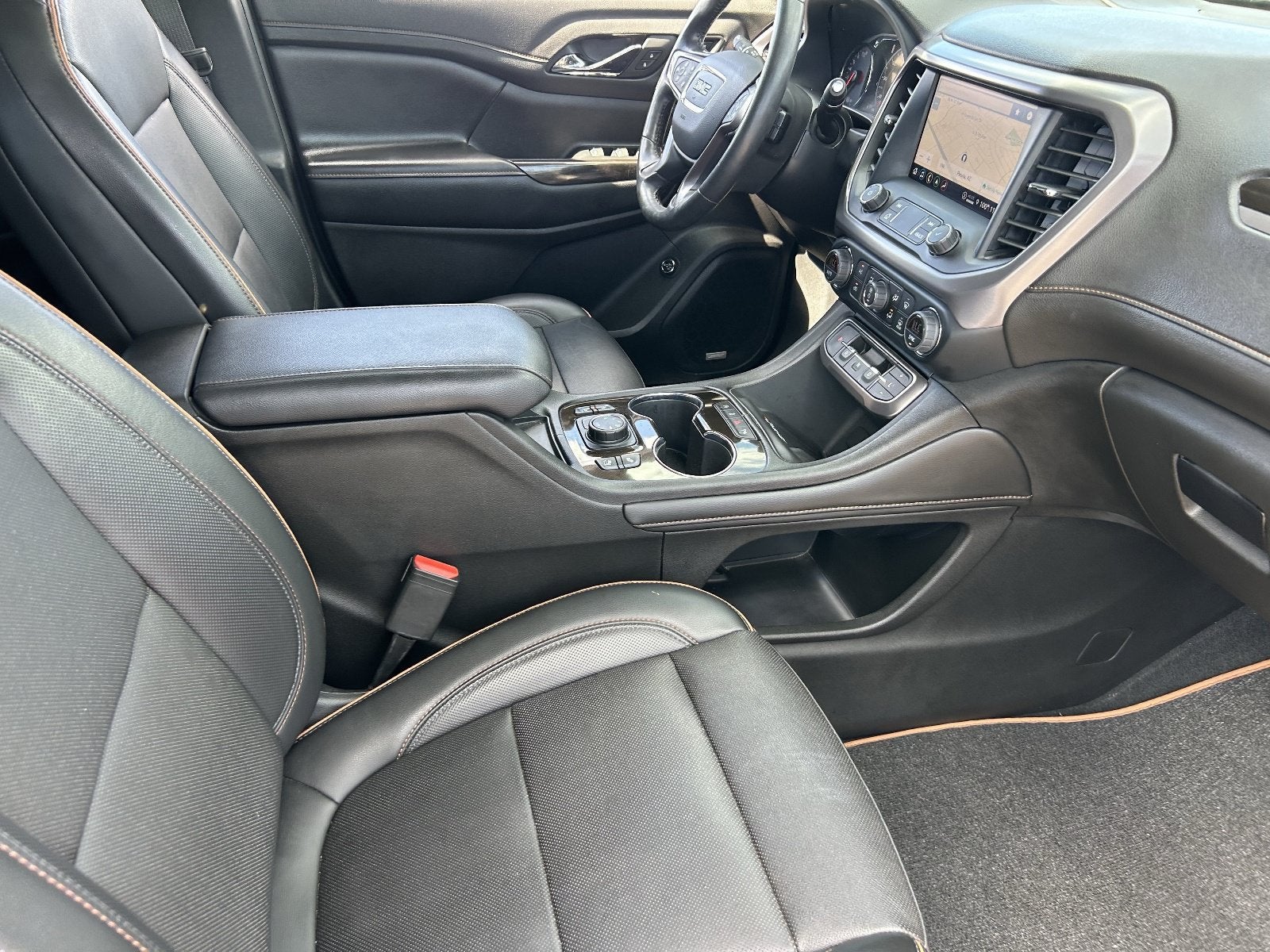 2022 GMC Acadia AT4