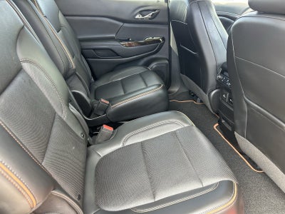 2022 GMC Acadia AT4
