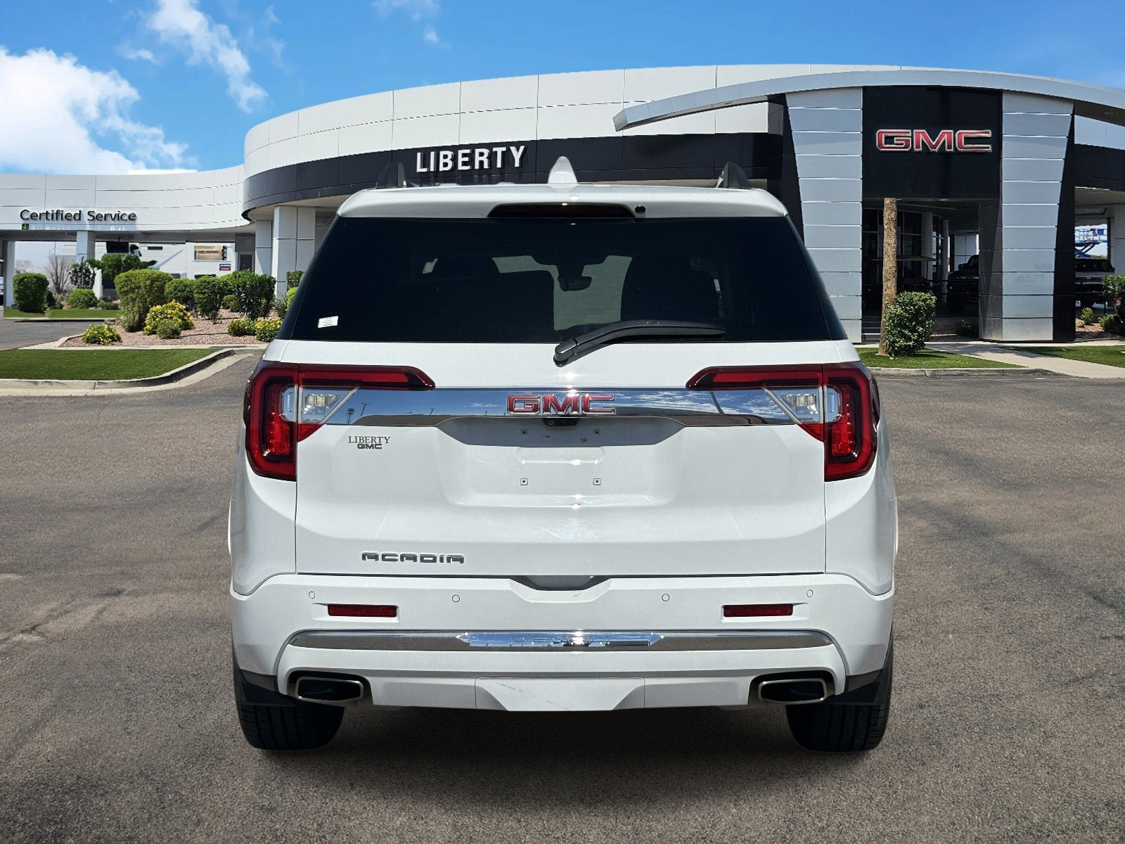 2021 GMC Acadia Denali