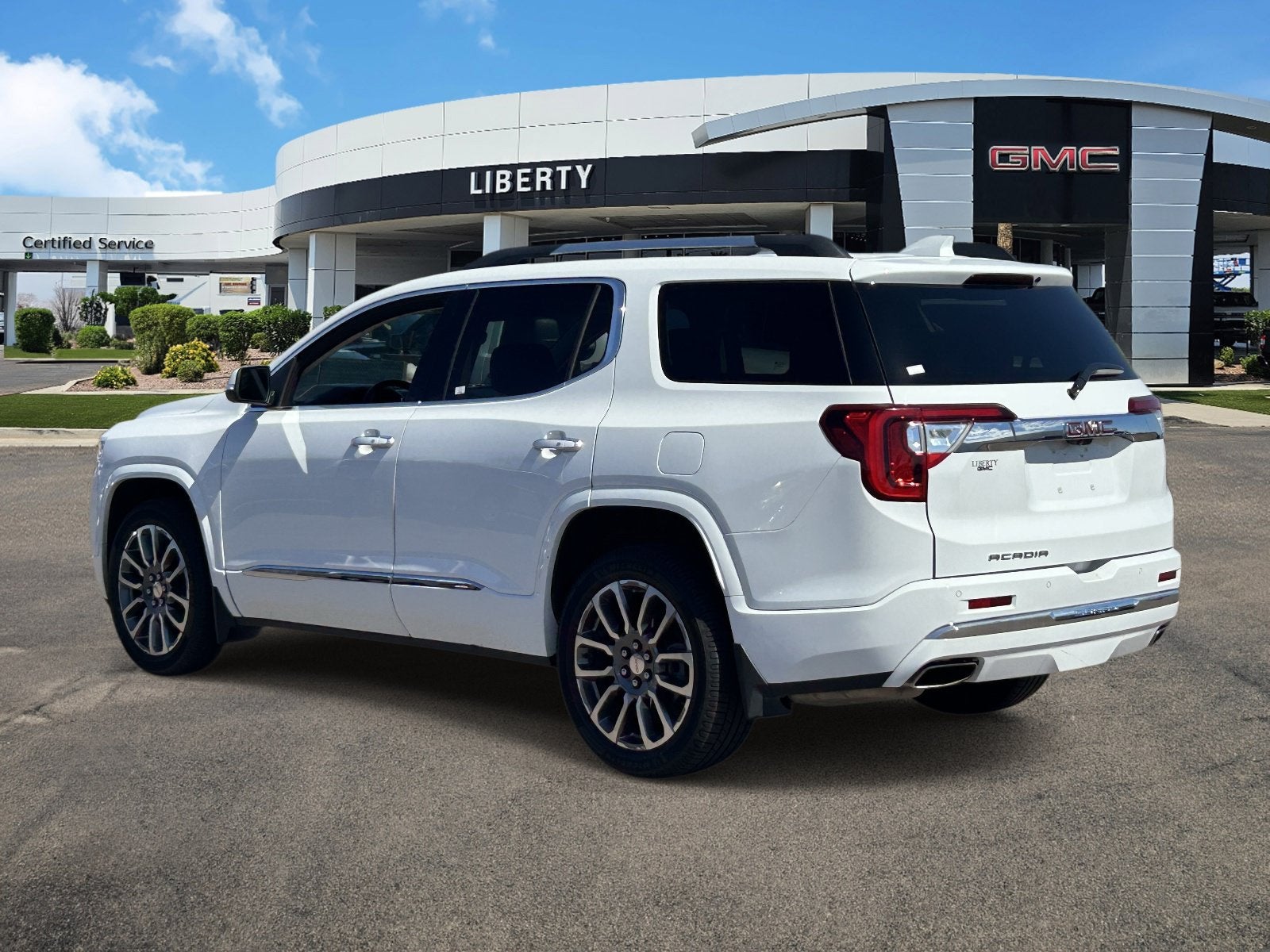 2021 GMC Acadia Denali