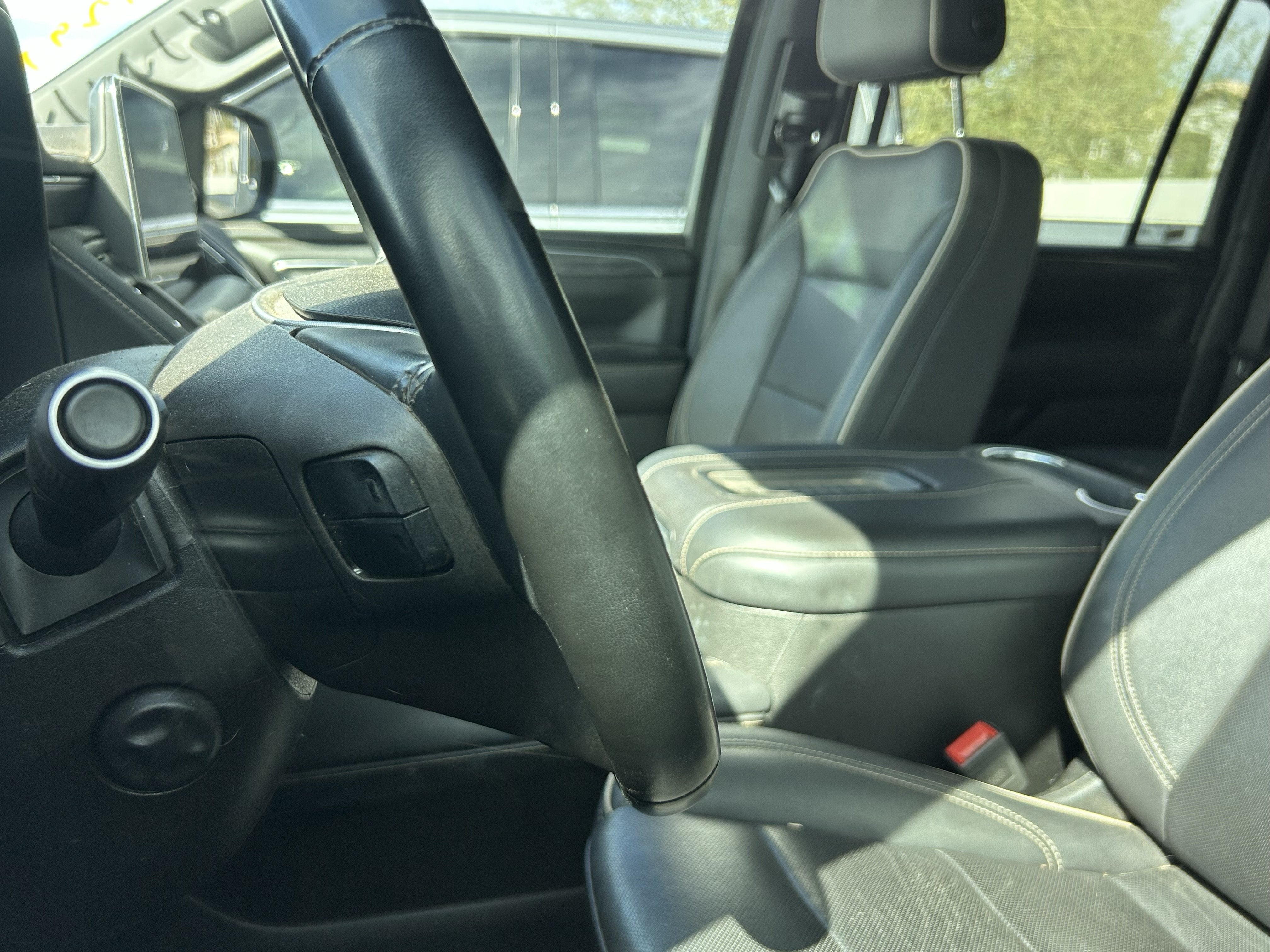 2024 GMC Yukon XL SLT