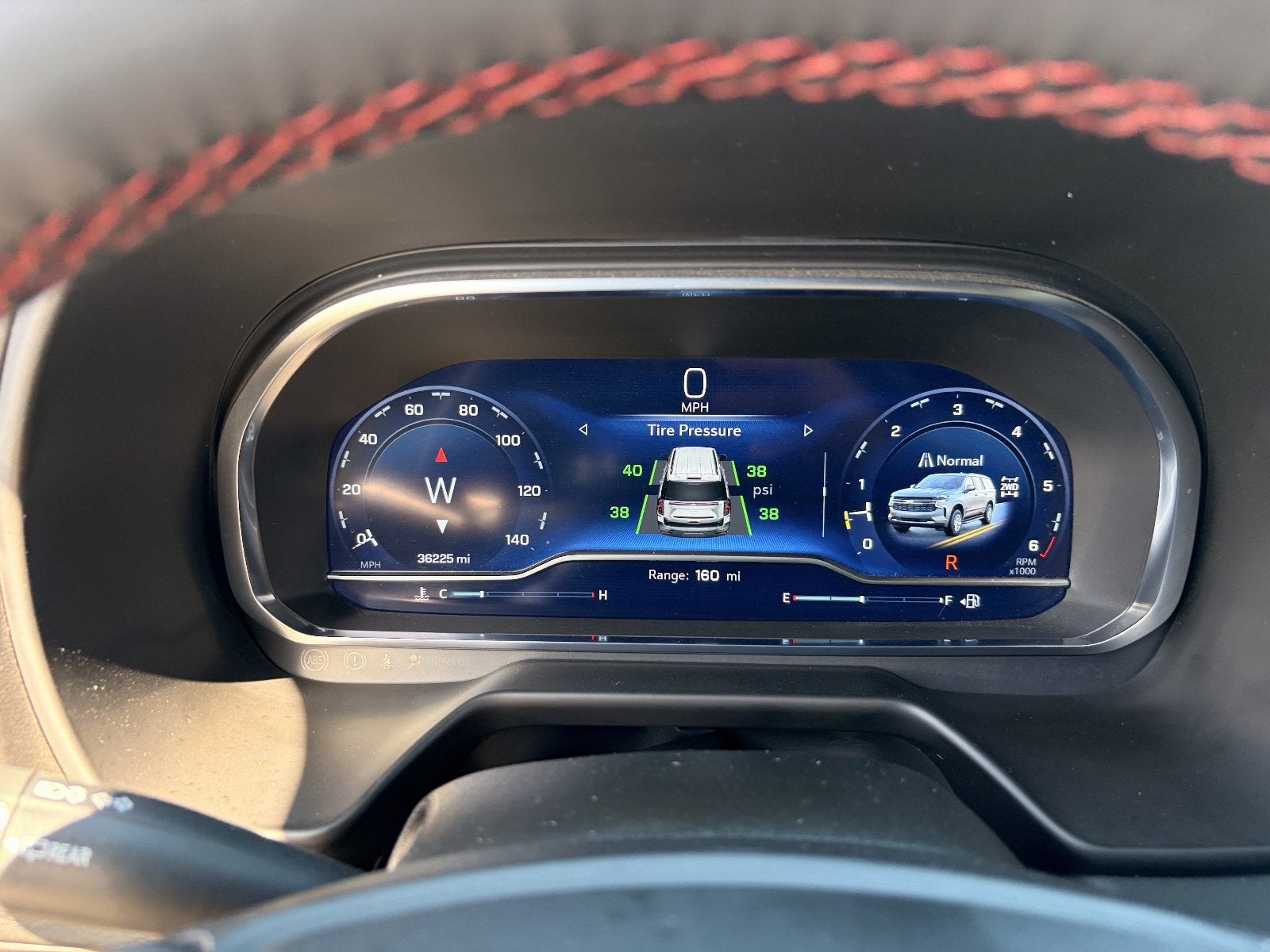 2023 Chevrolet Suburban RST