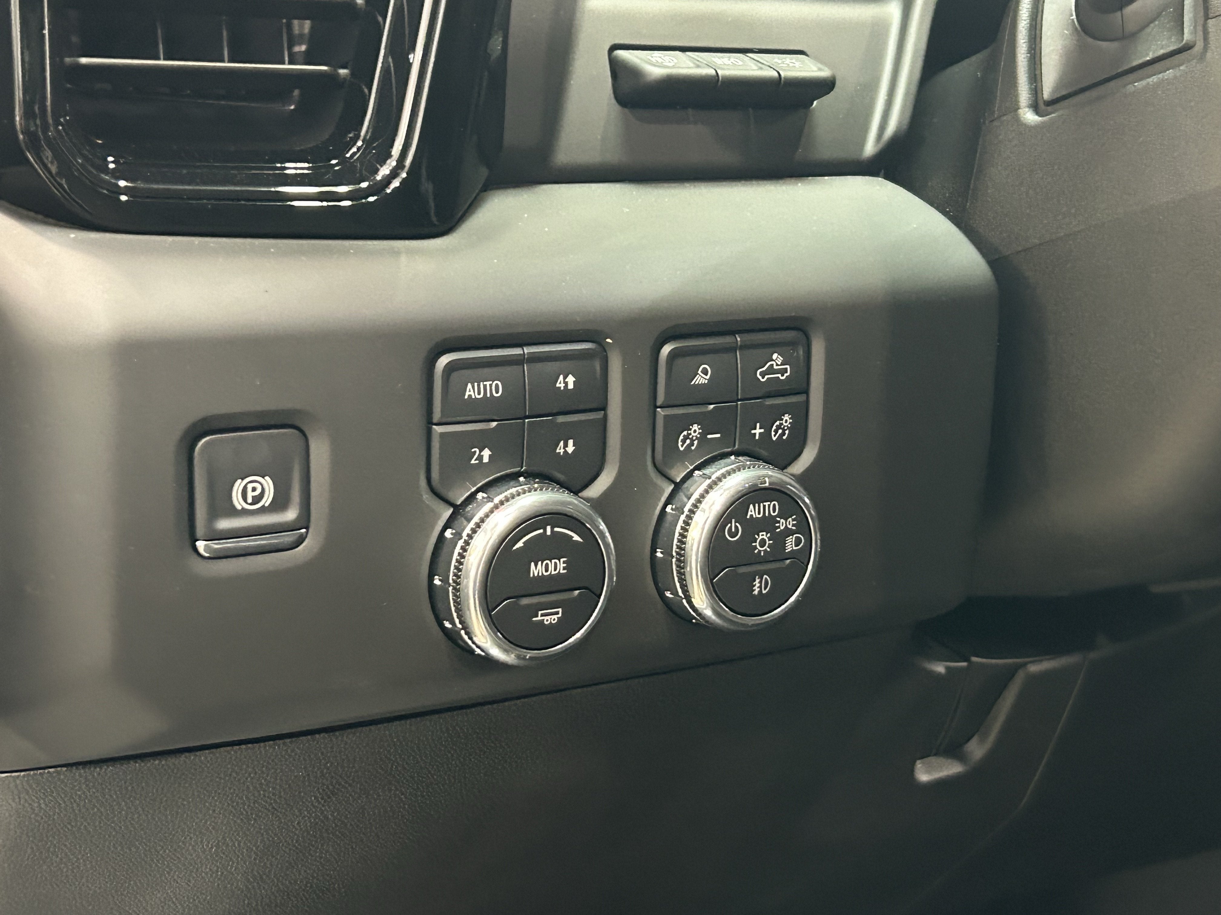 2025 GMC Sierra 2500 HD AT4X