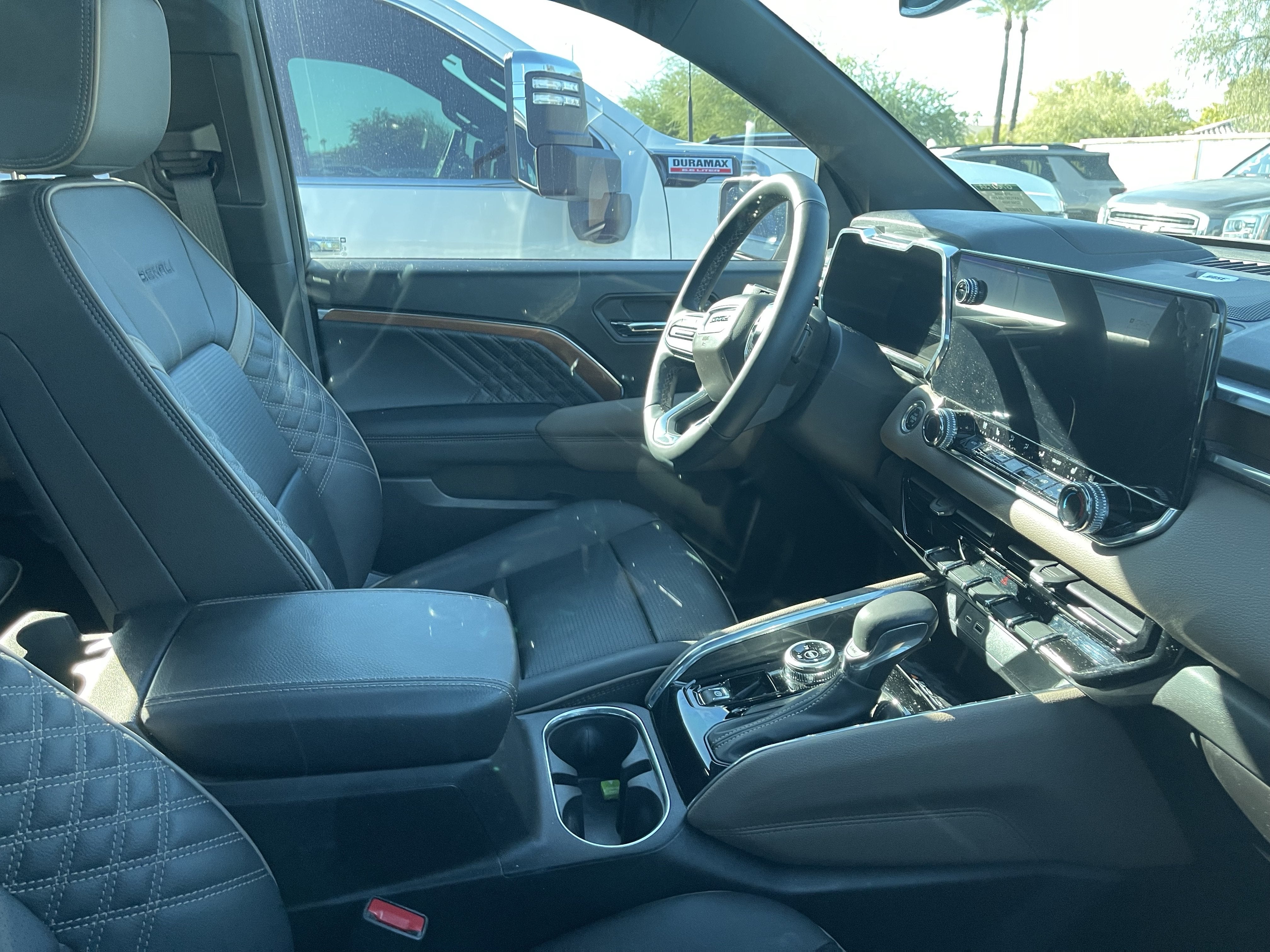 2023 GMC Canyon 4WD Denali