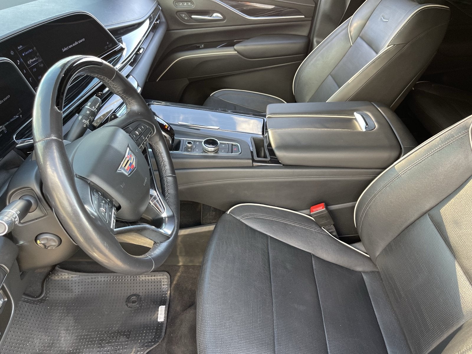 2022 Cadillac Escalade Sport