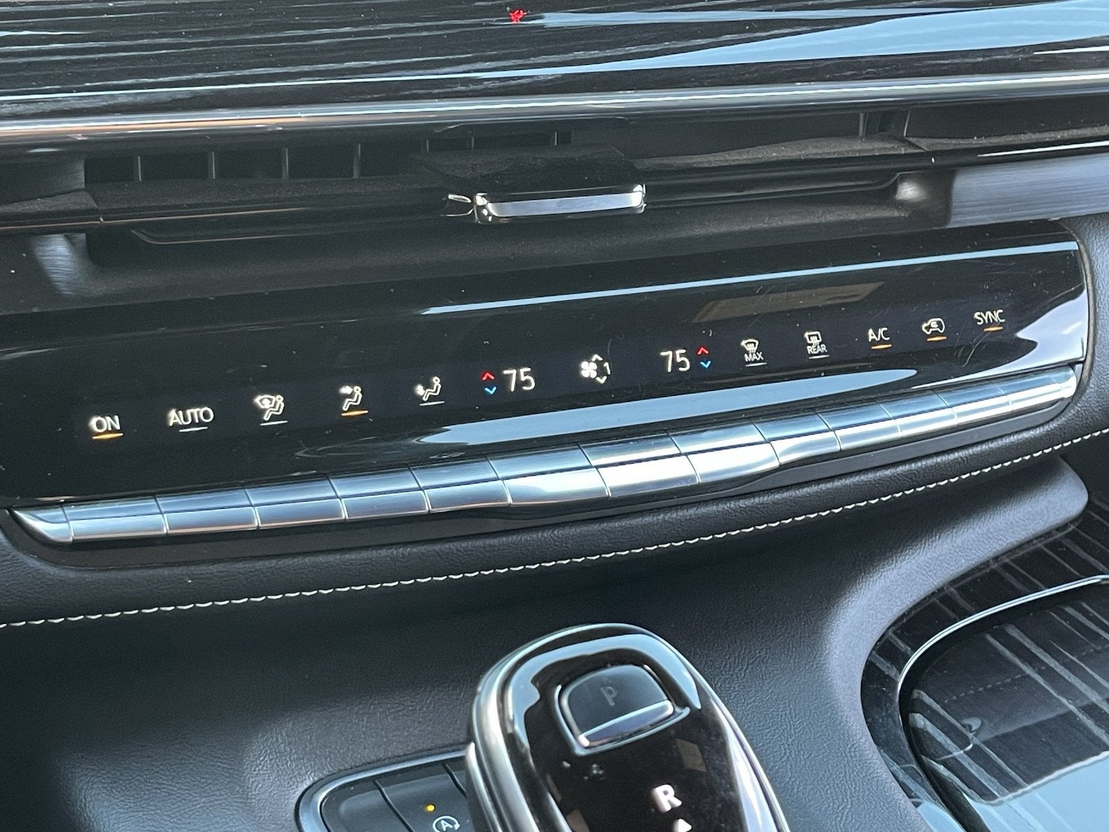 2022 Cadillac Escalade Sport