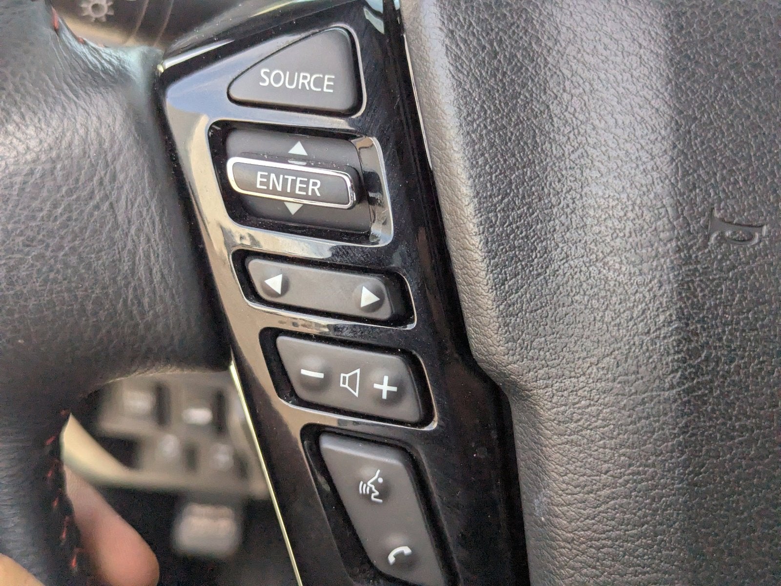 2025 Nissan Frontier Crew Cab PRO-4X 4x4