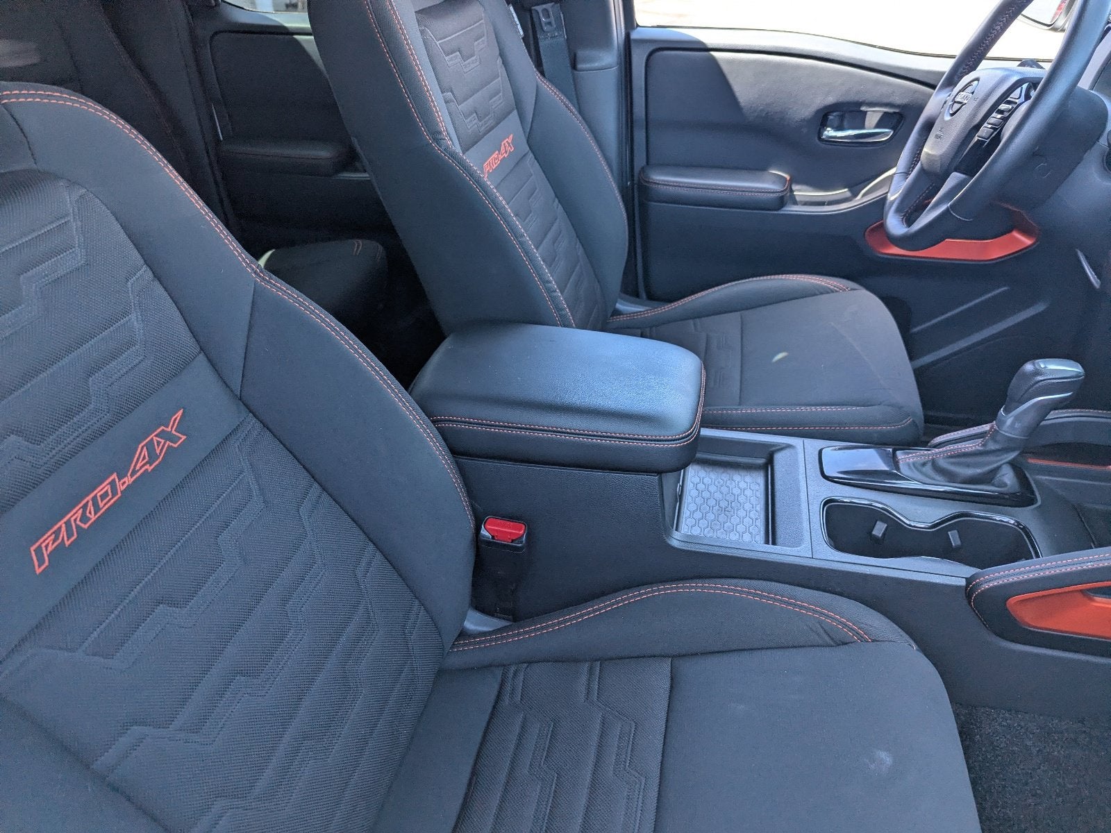 2025 Nissan Frontier Crew Cab PRO-4X 4x4