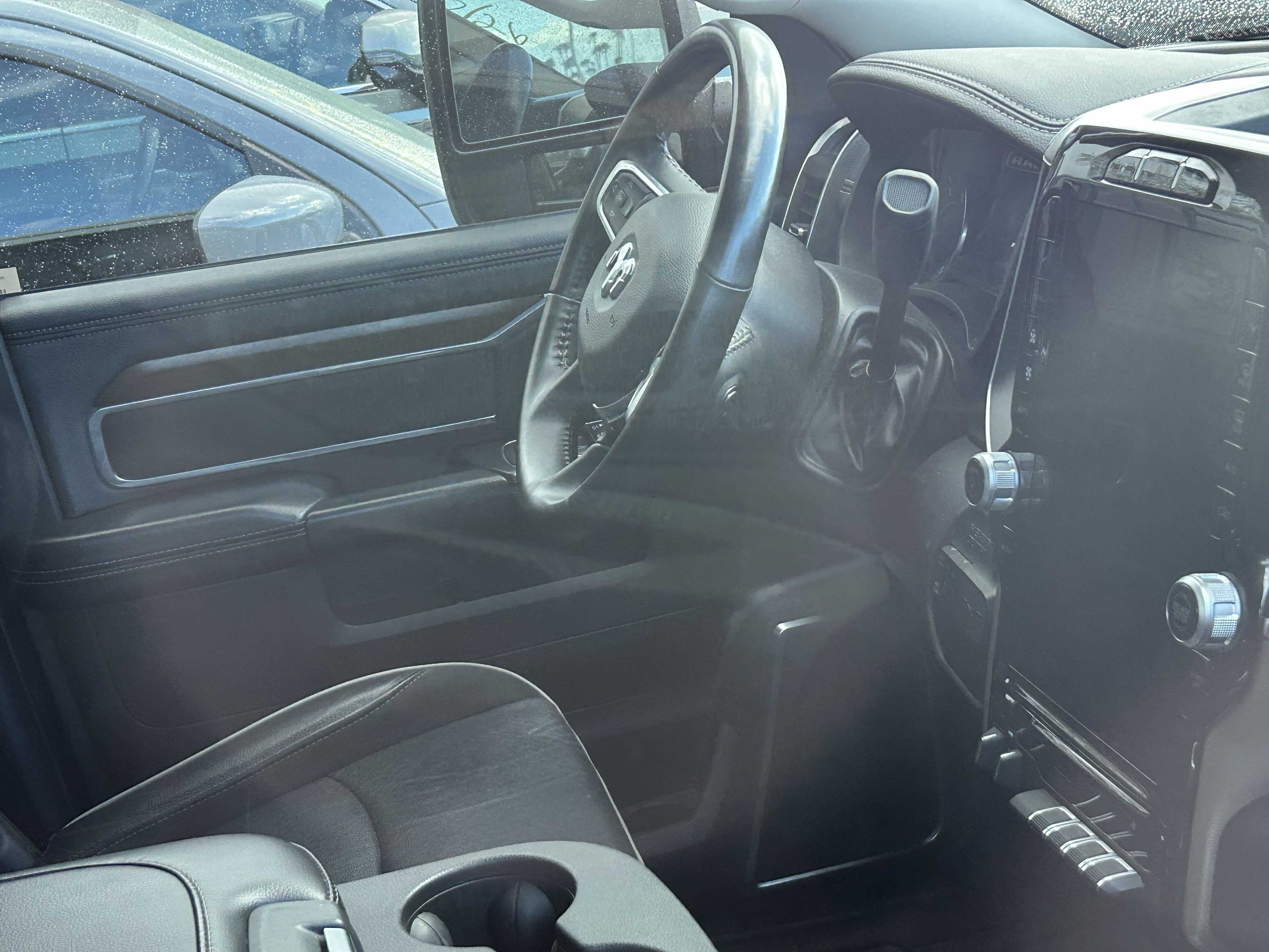 2024 RAM 2500 Laramie Crew Cab 4x4 6'4" Box