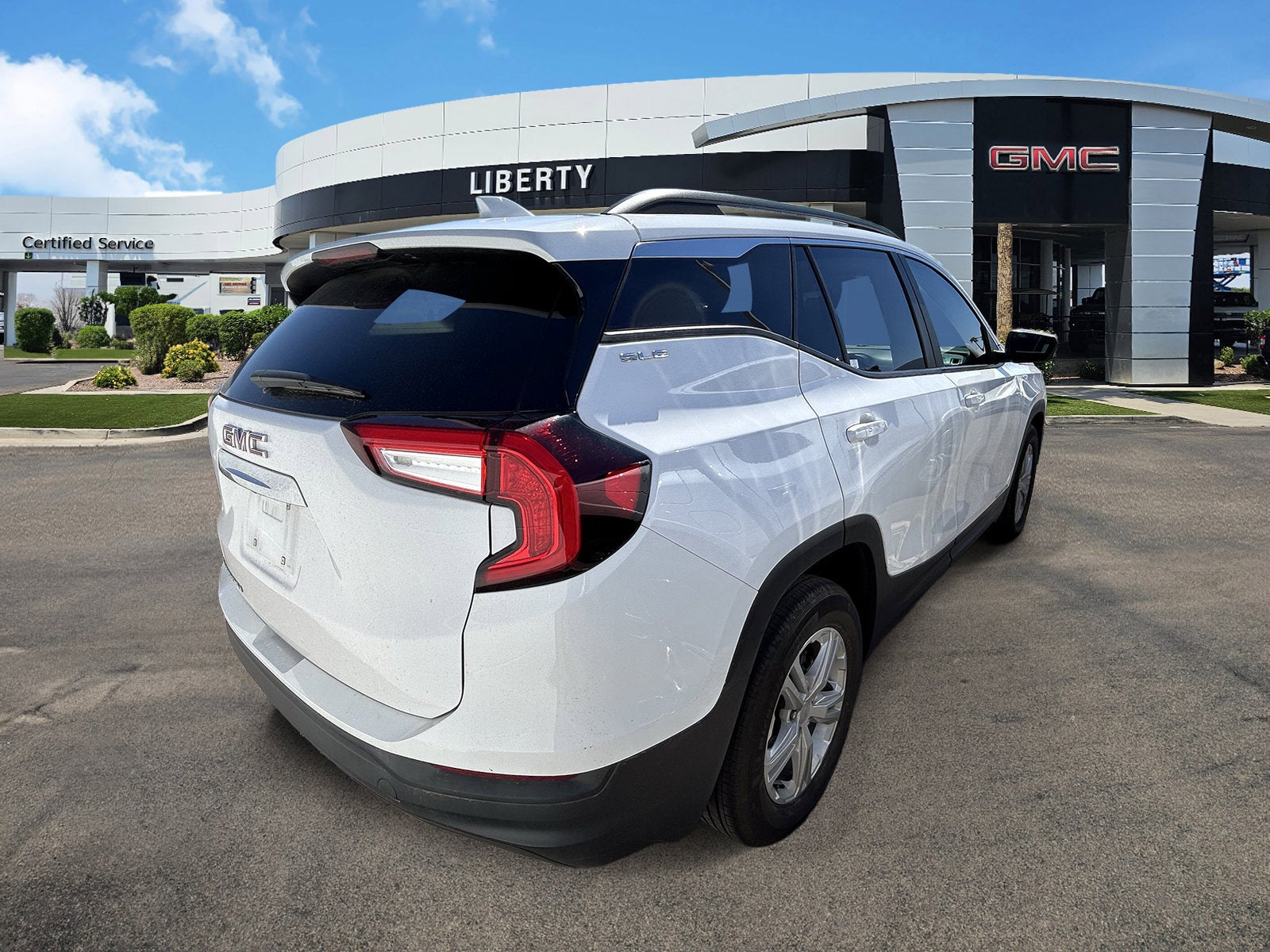 2024 GMC Terrain SLE