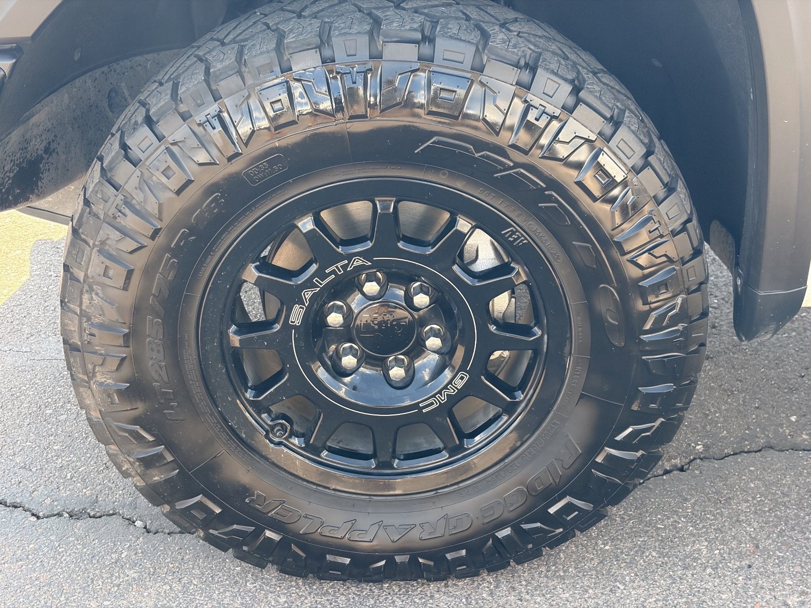 2023 GMC Sierra 1500 AT4X