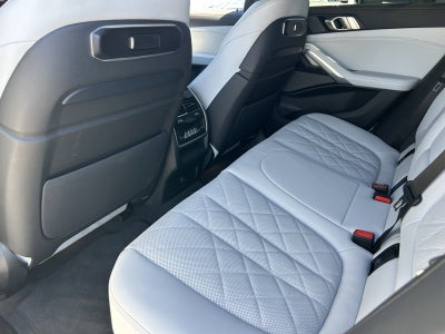 2027 BMW X6 xDrive40i