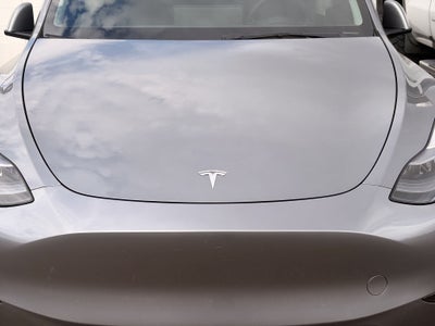 2025 Tesla Model Y Performance