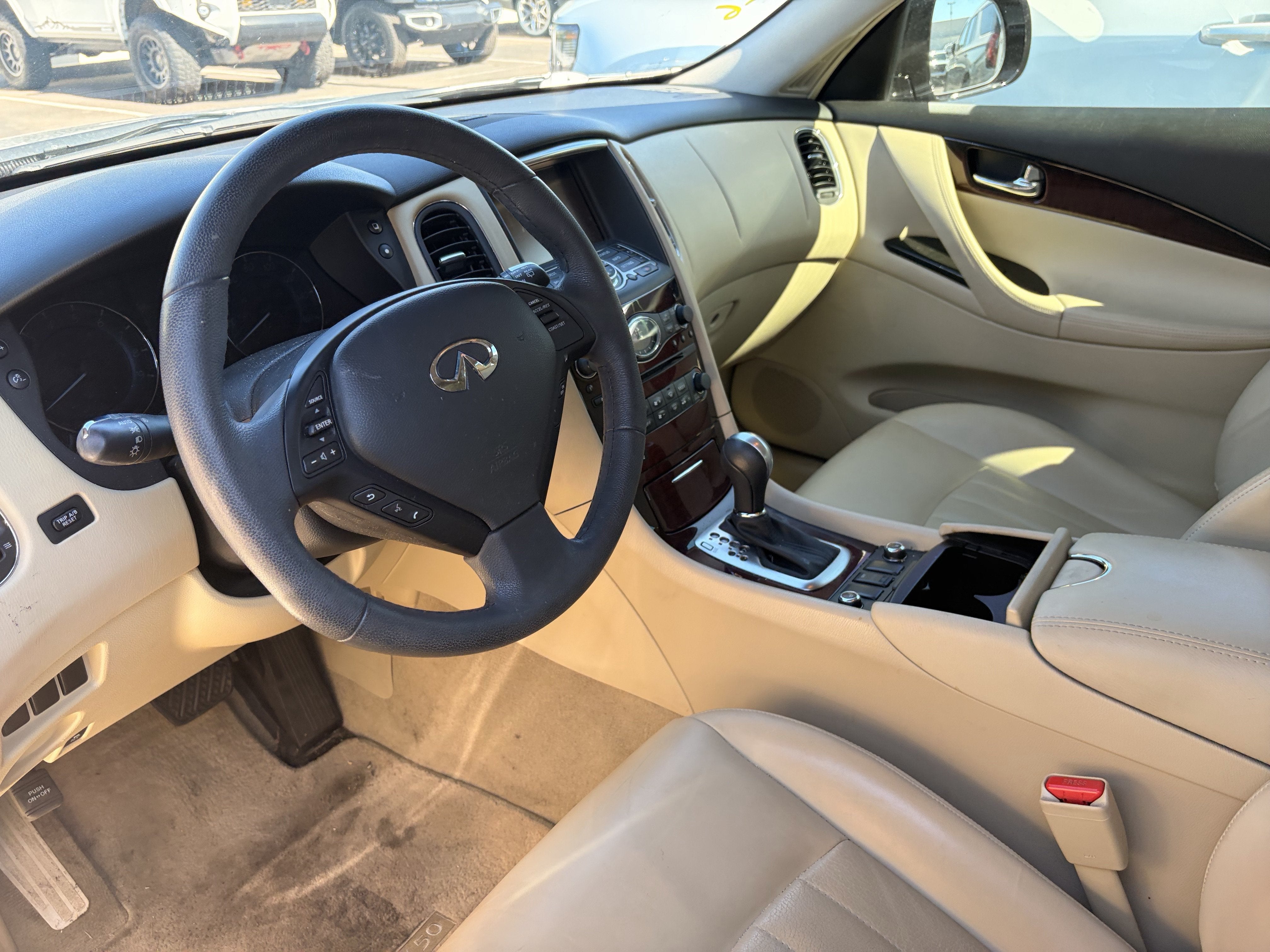 2017 INFINITI QX50 4DR RWD
