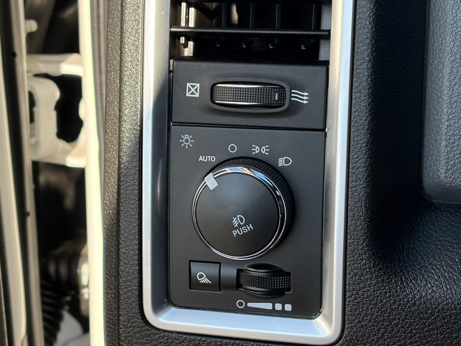 2019 RAM 1500 Classic Big Horn Crew Cab 4x2 6'4" Box