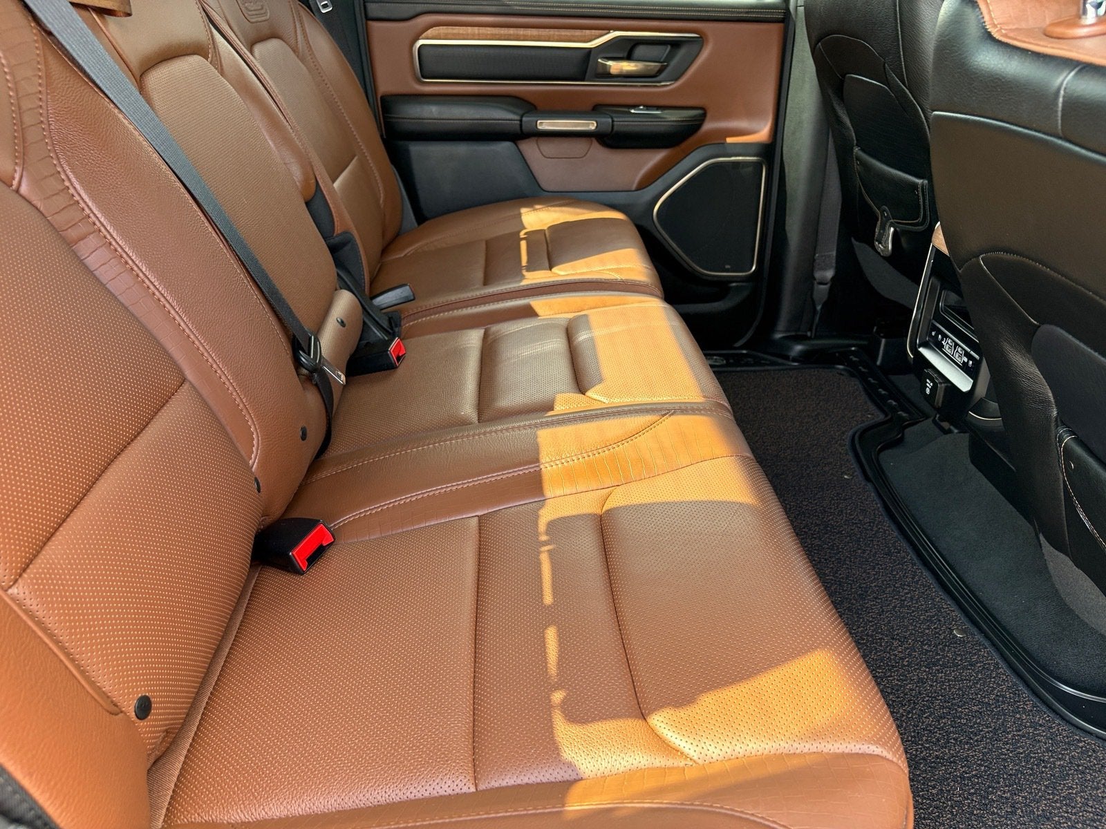 2019 RAM 1500 Longhorn Crew Cab 4x4 5'7" Box