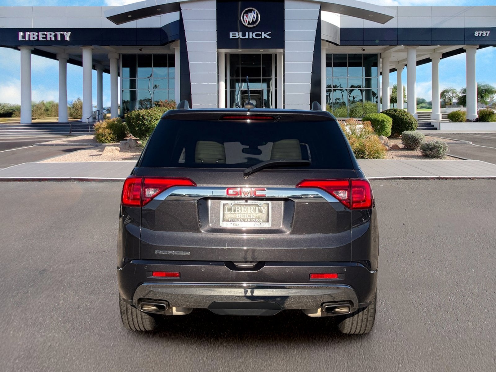 2019 GMC Acadia Denali