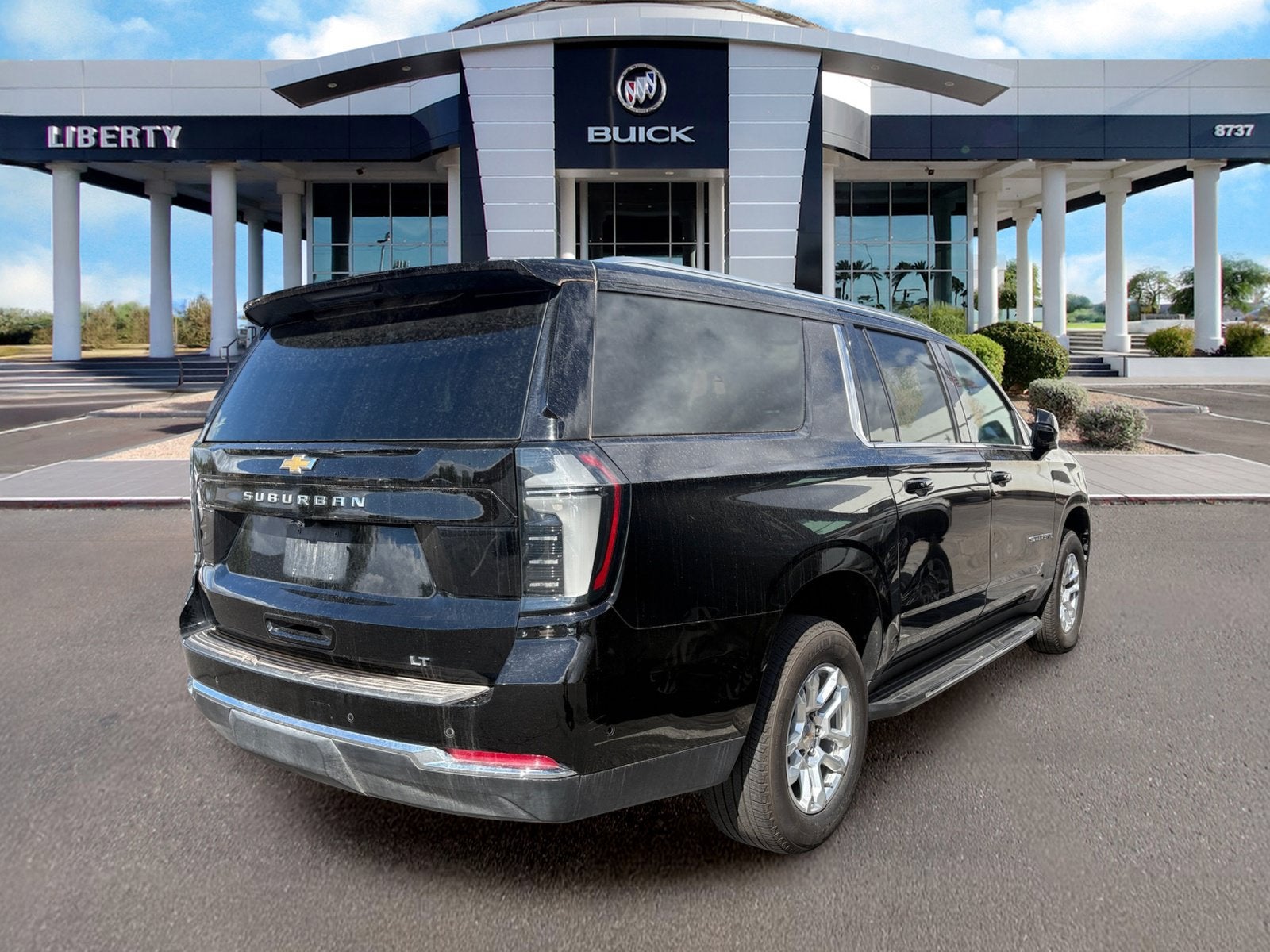 2026 Chevrolet Suburban LT