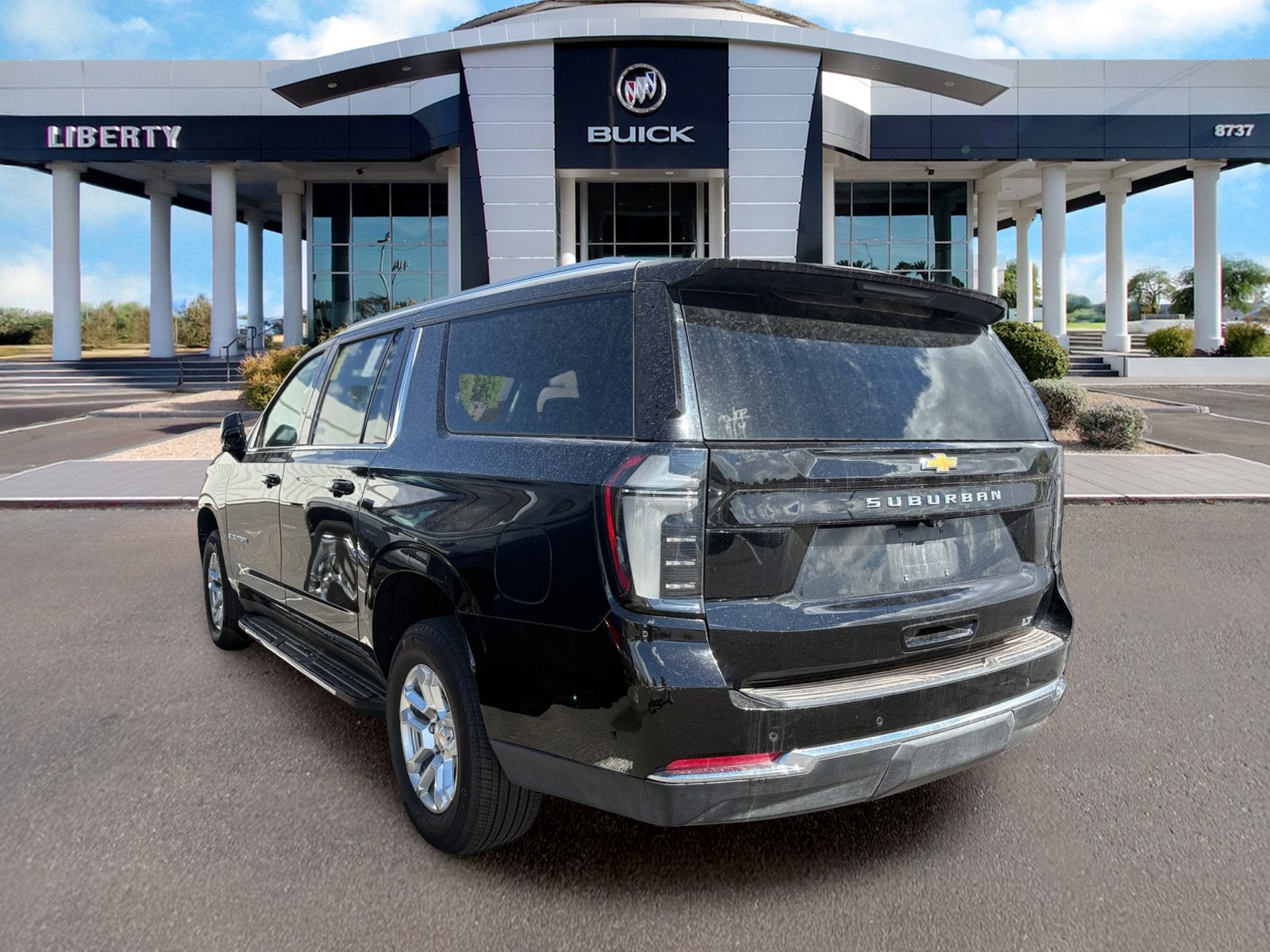 2026 Chevrolet Suburban LT
