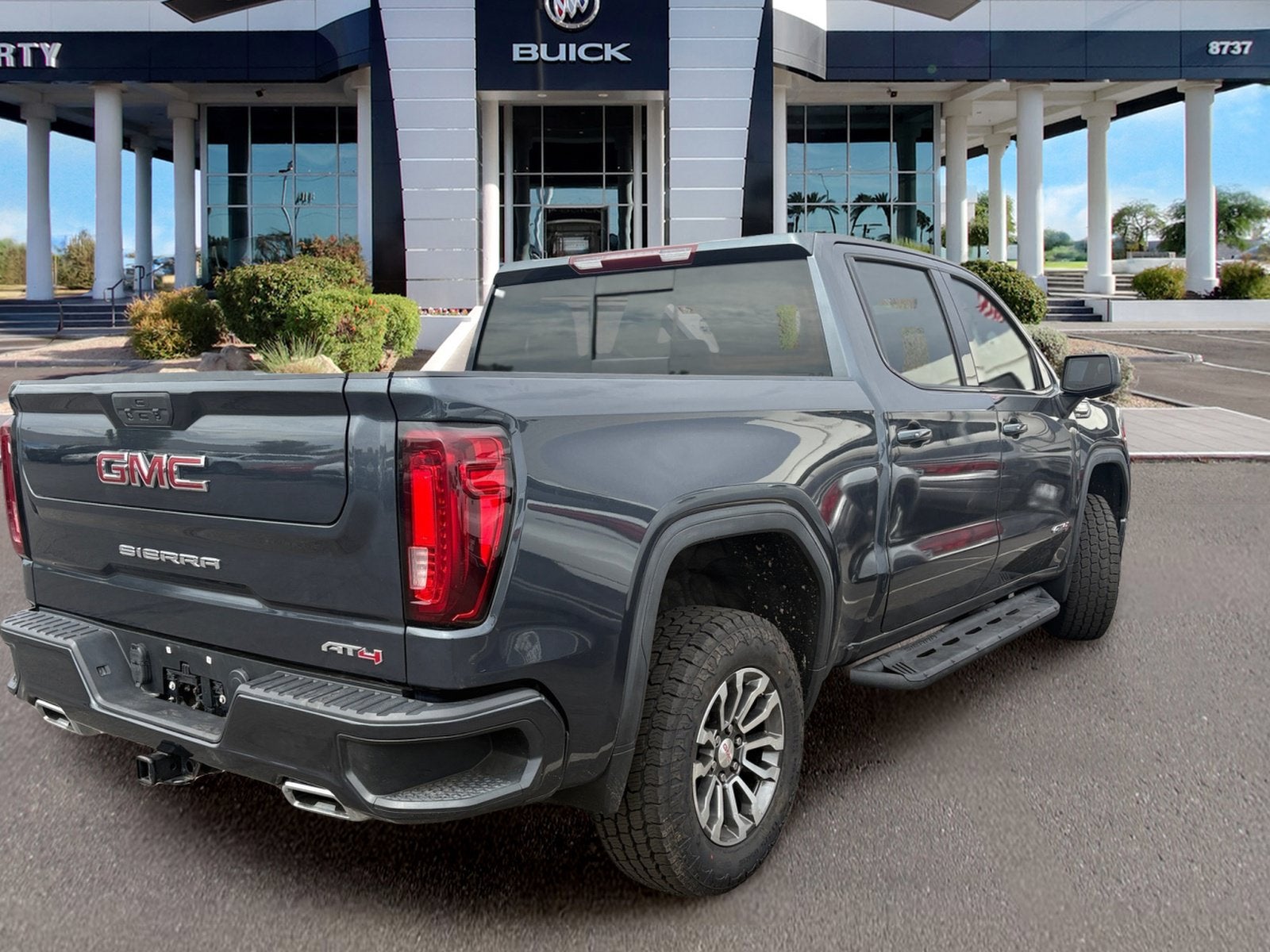2021 GMC Sierra 1500 AT4