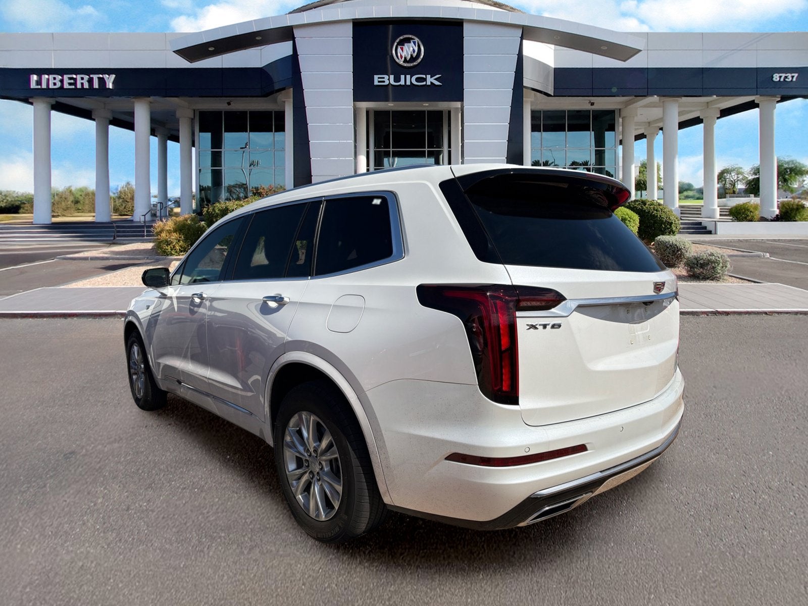 2024 Cadillac XT6 Luxury