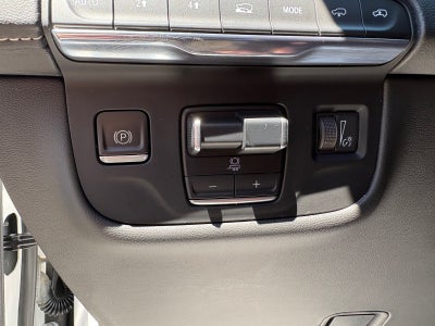 2023 Cadillac Escalade ESV Premium Luxury
