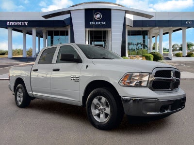 2022 RAM 1500 Classic SLT Crew Cab 4x4 5'7" Box