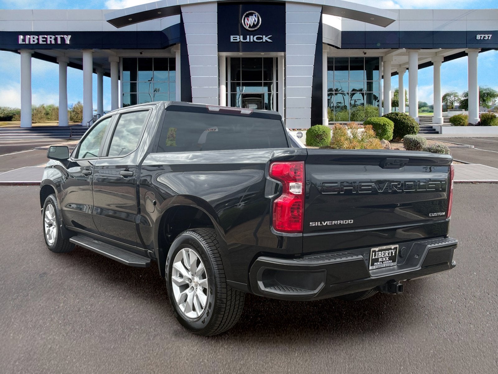 2023 Chevrolet Silverado 1500 Custom