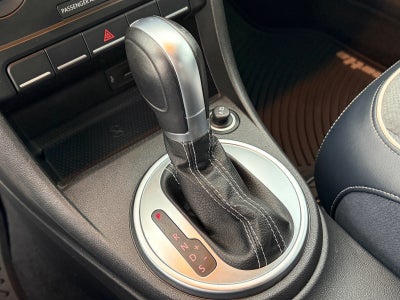 2016 Volkswagen Beetle Convertible 1.8T Denim