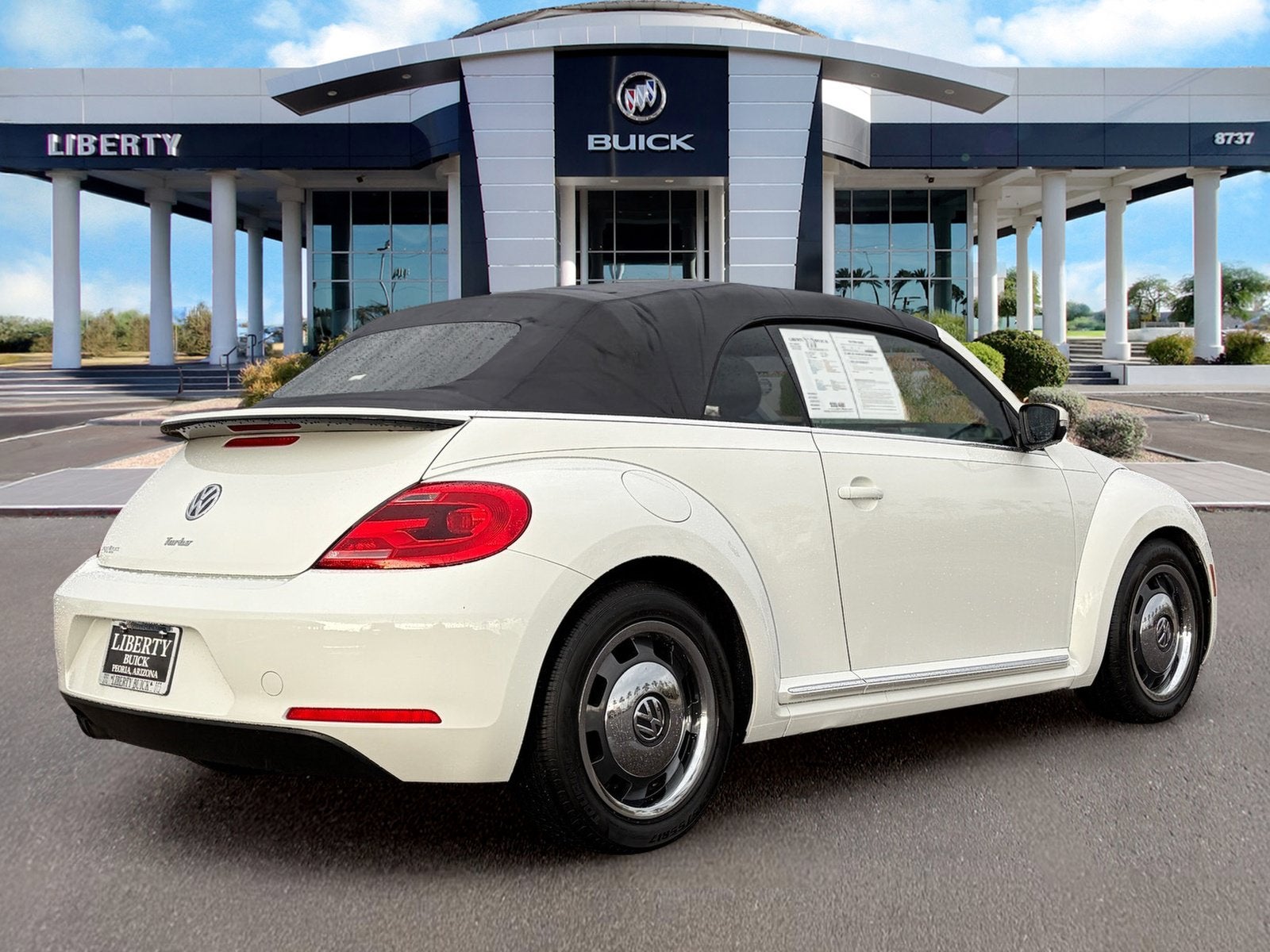 2016 Volkswagen Beetle Convertible 1.8T Denim