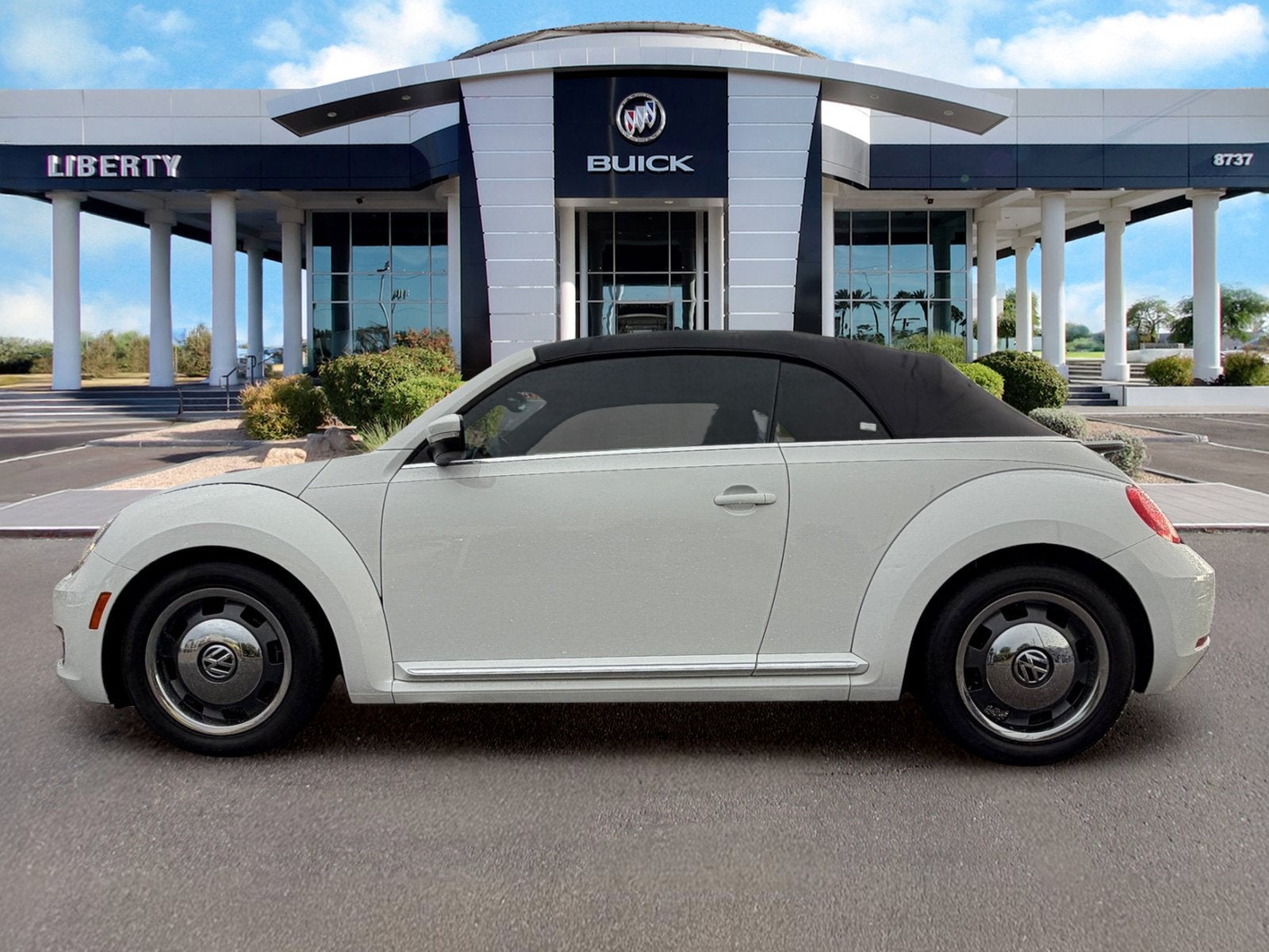 2016 Volkswagen Beetle Convertible 1.8T Denim
