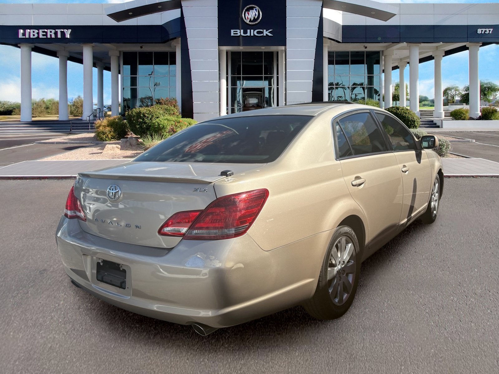 2005 Toyota Avalon XL