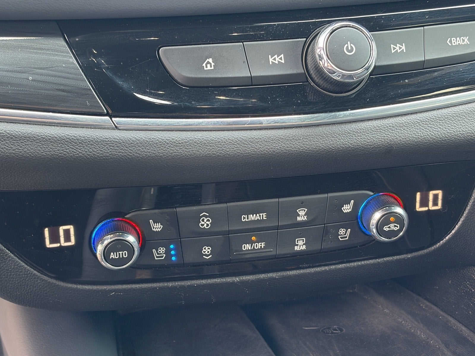 2023 Buick Enclave Premium