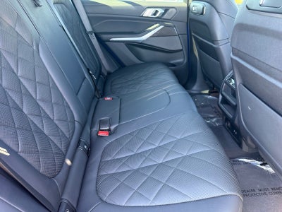 2024 BMW X5 M60i