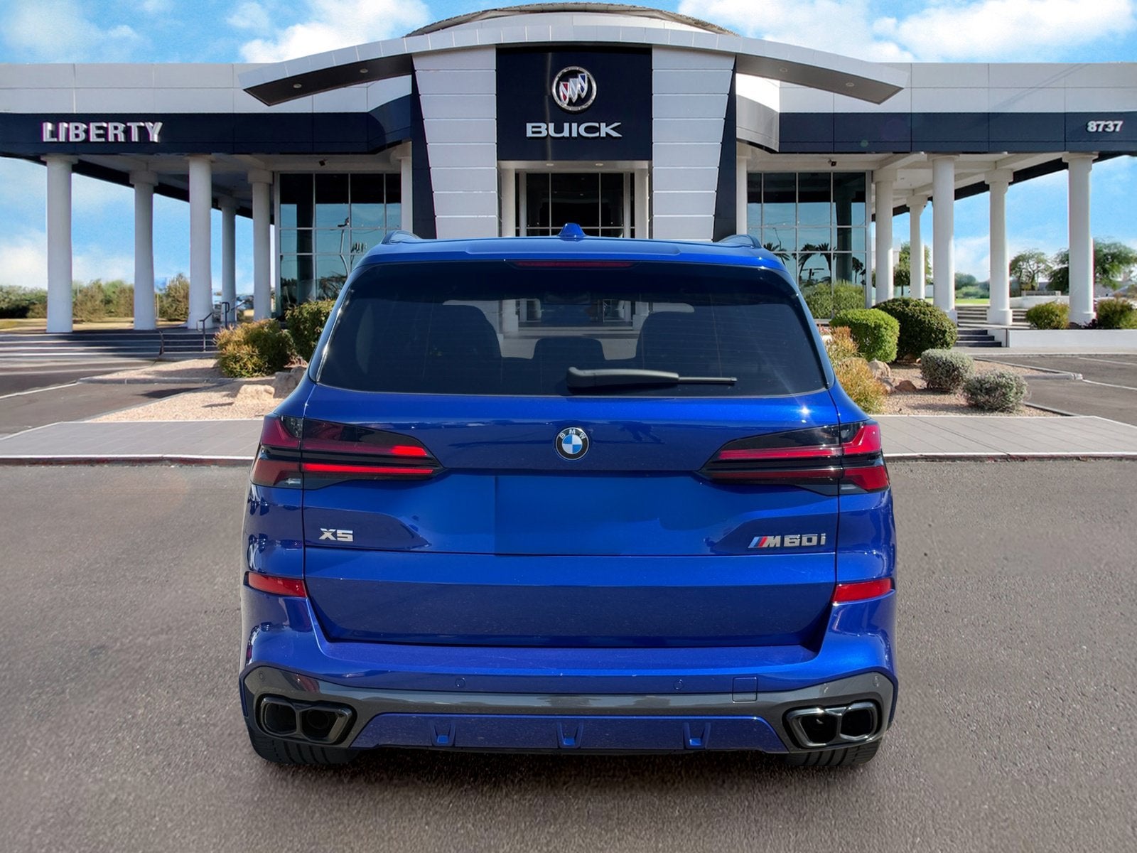 2024 BMW X5 M60i