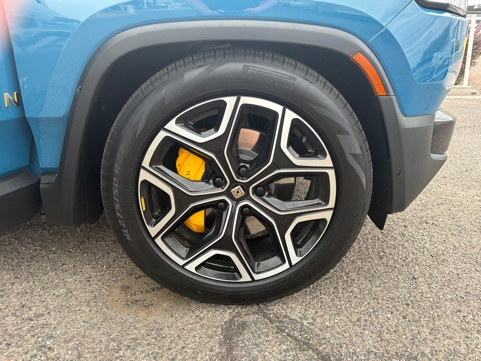 2022 Rivian R1T Adventure