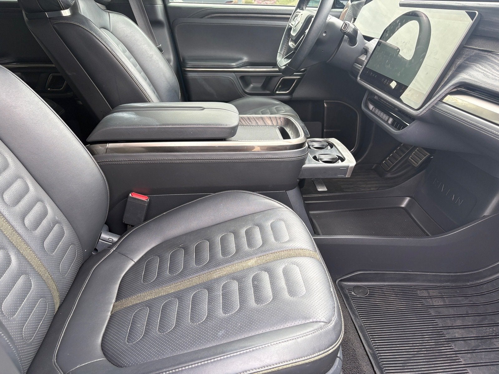 2022 Rivian R1T Adventure