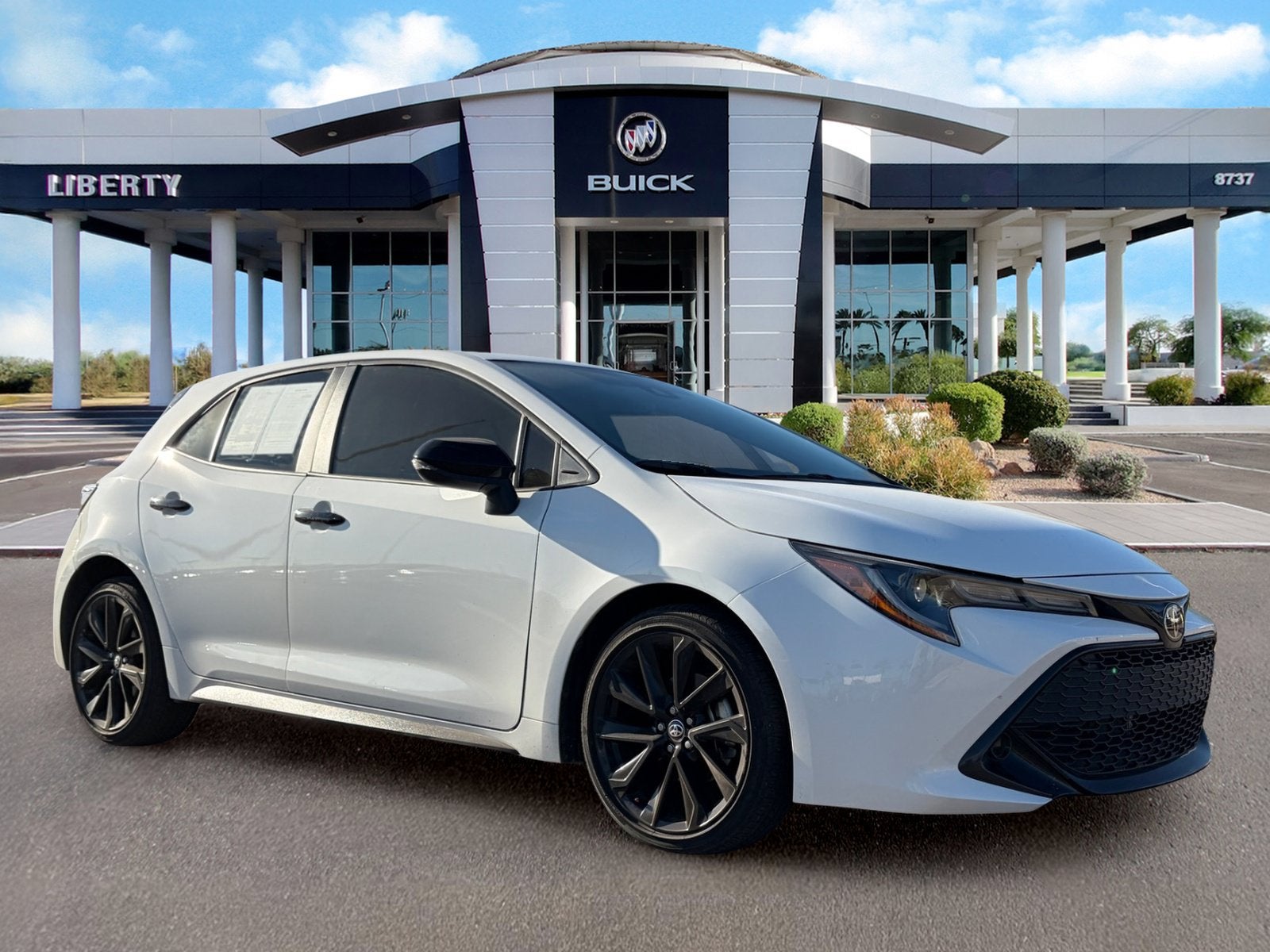 2020 Toyota Corolla Hatchback SE Nightshade Edition